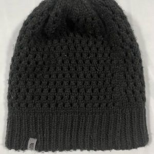 Women’s North Face knit beanie hat